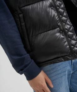 Toboggan Canada ALEX VEST New Arrivals