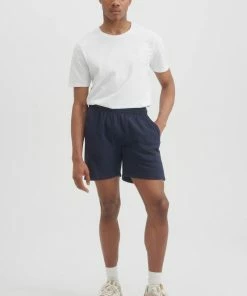 Toboggan Canada UNISEX LUXE FLEECE SWEAT SHORTS - NAVY